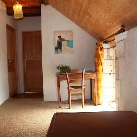 Serenite A La Ferme Equestre Lempzours Exterior foto